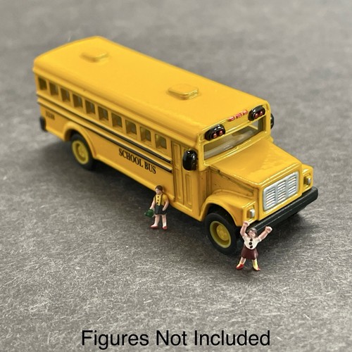 Scale school bus die cast - scale,